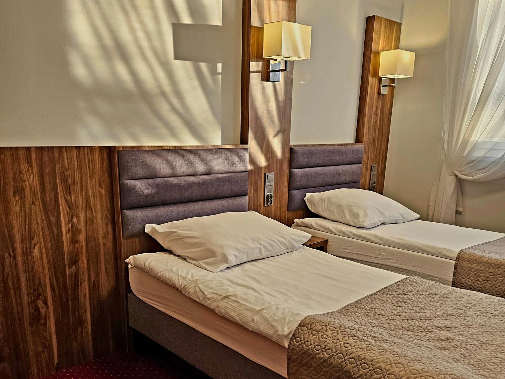 Hotel Hawana Bydgoszcz Exteriör bild